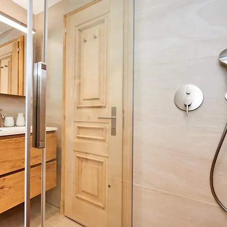 Starlight, 3br, Rte Du P.signal 1, Skilift50m! קראנס-מונטנה